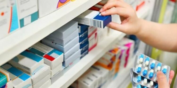 Farmacisti in protesta in Sardegna: “Difendiamo la nostra professionalità”
