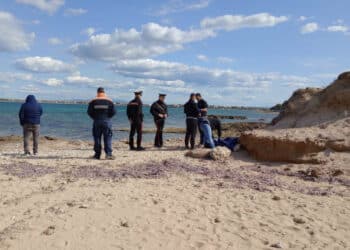 Terribile scoperta sulla spiaggia di Su Pallosu a San Vero Milis: trovati dei resti umani