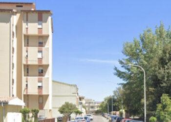 Sestu, minaccia di lanciarsi da un cornicione:  provvidenziale intervento dei carabinieri e dei vigili del fuoco