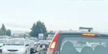 Ennesimo incidente sulla 554: tre auto coinvolte, traffico bloccato