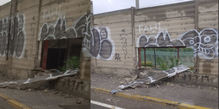 Cagliari, in Viale La Plaia un’auto sfonda il muro del centro sportivo: “Il Comune intervenga, vogliamo i dissuasori”