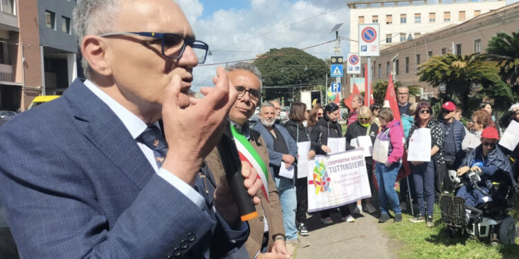 Cagliari, sit-in contro i tagli del nuovo bando Home Care Premium dell’INPS