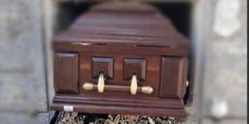 Cagliari, aperte quattro bare al cimitero di San Michele: rubati gioielli ai defunti