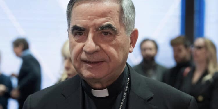 Il cardinale Becciu non parteciperà al Conclave