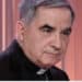 Becciu, “Le Iene” rivelano le chat di un ipotetico complotto: “Una macchinazione che ha ingannato il Papa”