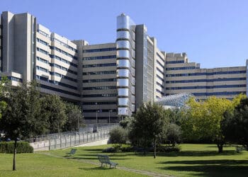 Cagliari, prima boccata d’ossigeno per i lavoratori della sanità al Brotzu