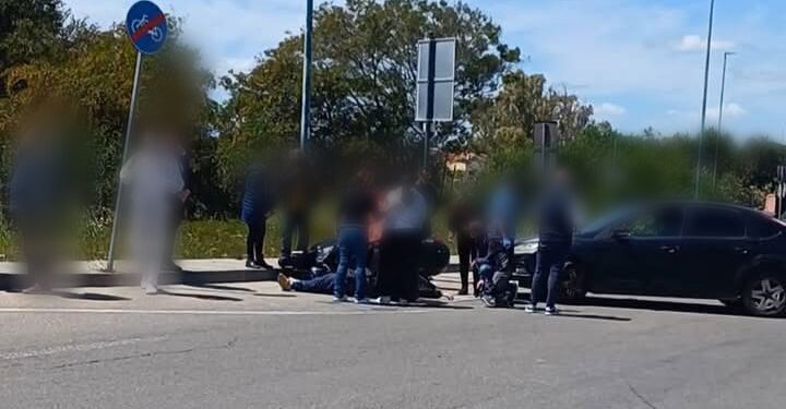 Flumini, un altro incidente stradale in via Leonardo da Vinci, la rabbia dei residenti: “Corrono tutti come dannati”