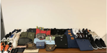 Sassari, sequestrato un quantitativo ingente di prodotti dal marchio contraffatto: una denuncia