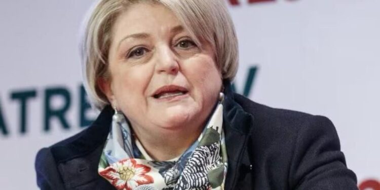 La procura di Roma indaga sulla laurea online della ministra cagliaritana Marina Calderone