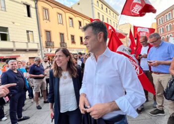 Nove milioni dalla finanziaria regionale al comune di Cagliari per la gestione dei rifiuti, bufera su Todde e Zedda