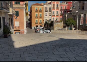 Piazza Sant’Eulalia, benvenuti nell’epicentro della malamovida: “Aggressioni continue, abbiamo paura” (VIDEO)