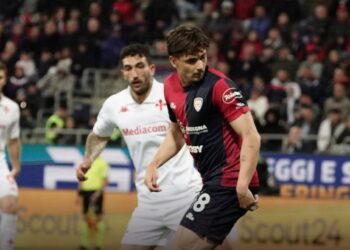 Cagliari-Fiorentina 1-2, buon primo tempo ma poi la squadra si scioglie: arriva l’ennesima sconfitta