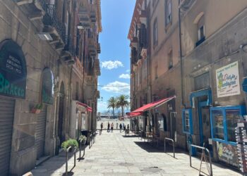 Videocamere e zone più illuminate per contrastare la mala vita, ma la Marina non ci sta: “La situazione sta degenerando” (VIDEO)