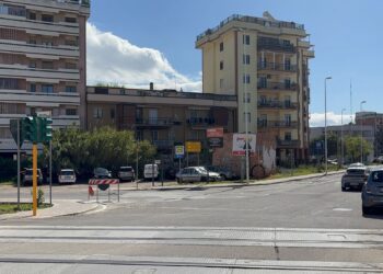 Via Mercalli, la rotatoria che non c’è ma con 12 milioni misteriosamente fermi: trappola su via Galvani (VIDEO)