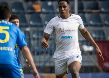 Empoli-Cagliari 0-0, la camomilla della salvezza: il Cagliari non tira quasi mai in porta, decisivo Caprile