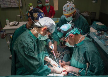 Cagliari, “aprite la terapia intensiva per i trapiantati: non accettiamo discriminazioni con altri pazienti”