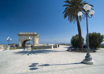 Pochi matrimoni, ancora meno figli: Cagliari ultima città in Italia, pesano disoccupazione e precariato