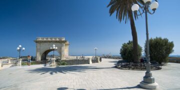 Pochi matrimoni, ancora meno figli: Cagliari ultima città in Italia, pesano disoccupazione e precariato