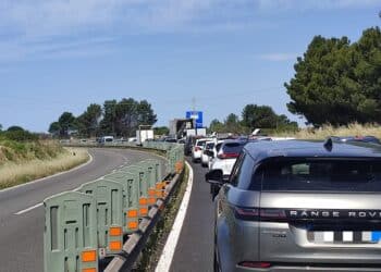 Cagliari, caos traffico sulla 554 tra Selargius e Dolianova: “In coda anche 20 minuti per un semaforo mal regolato”