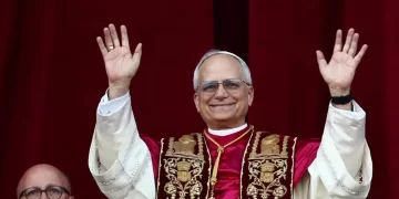 Papa Leone XIV invoca la pace “disarmata e disarmante”: ecco chi è il missionario nordamericano che invita i fedeli a costruire ponti