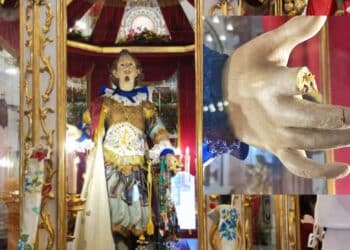 Sant’Efisio e il dito danneggiato durante le manovre: fioccano le polemiche