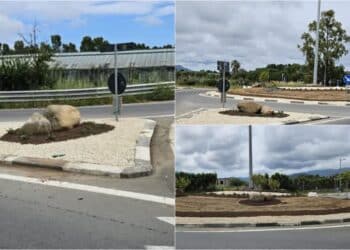 Pula, le pietre nella rotatoria di Is Molas? Belle, ma “potrebbero diventare pericolose”.