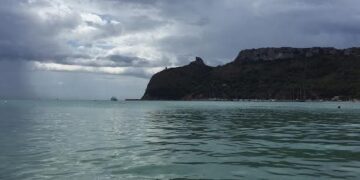 Pioggia e temperature più basse, a Cagliari l’anticipo d’estate è già finito