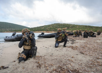 Joint Stars 2025: inizia l’addestramento anfibio del San Marco a Capo Teulada