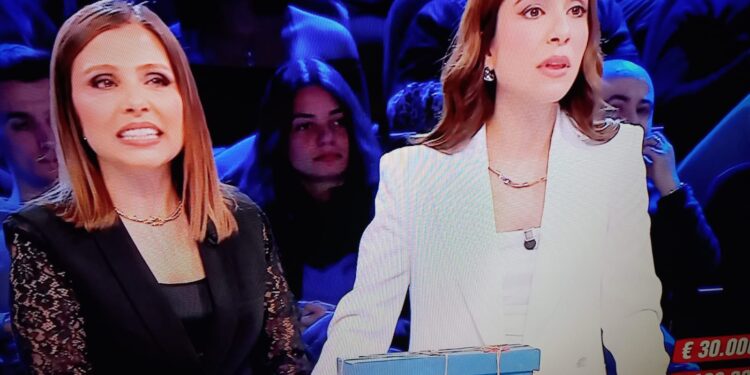 Da Villaputzu ad Affari Tuoi per giocare con i pacchi: Micaela alla fine accetta 20 mila euro