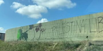 Ennesimo atto vandalico a Monserrato, deturpato un murale di Manu Invisible