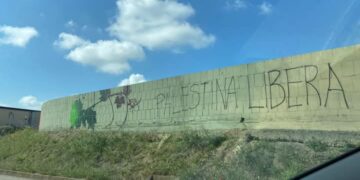 Monserrato, vandalizzato il murale in fase di realizzazione di Manu Invisible: in via Cabras una parete da riqualificare