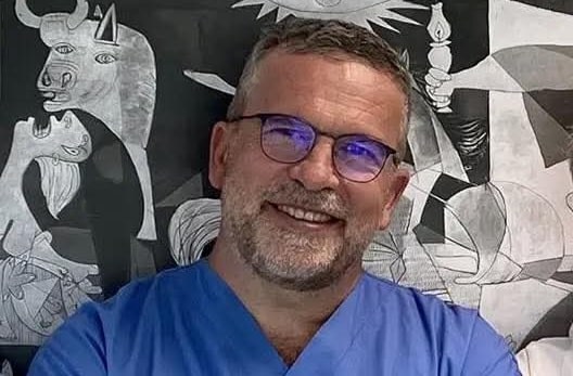 Cagliari, clamoroso dietrofront del Brotzu: sospeso il licenziamento dell’oncologo Massimiliano Tuveri