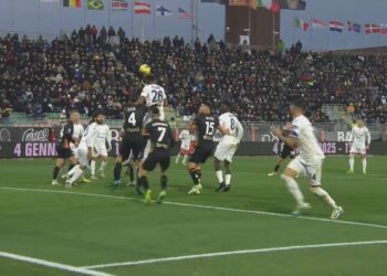 Un match al cardiopalma per la salvezza: fra le mura amiche il Cagliari cerca la rivincita col Venezia