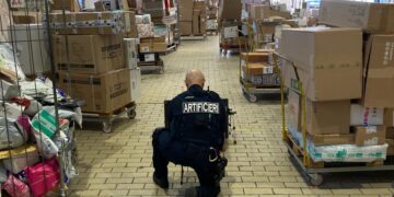 Una bomba nella sede Gls a Elmas: artificieri sul posto, ma è un falso allarme