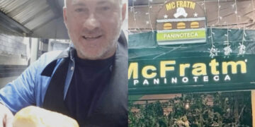 Cade dallo scooter durante i festeggiamenti per lo scudetto del Napoli: muore a 47 anni Massimo Chiaiese