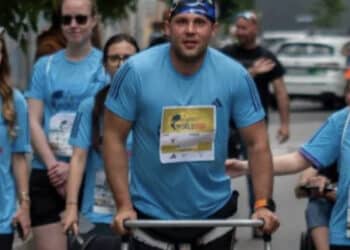 Paraplegico dopo un incidente 34enne torna a camminare: l’incredibile storia di Andrea Scotti