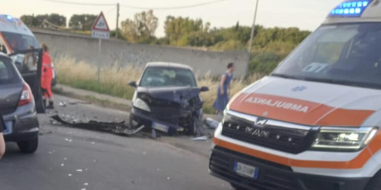 Grave incidente stradale a Serramanna, coinvolte tre vetture