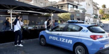 Parcheggiatore abusivo uccide a coltellate un 30enne