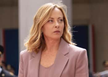 “Come la ragazza di Afragola”, la figlia di Giorgia Meloni minacciata di morte: “Clima malato”