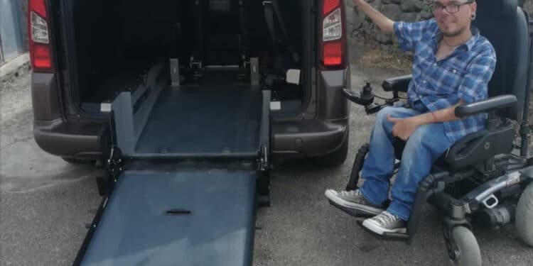 Disabile e senza un mezzo per muoversi, l’appello di Gian Piero Loi: “Aiutatemi a ripagare i debiti e la marmitta”