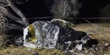 Auto si ribalta e prende fuoco: morti 3 ragazzi