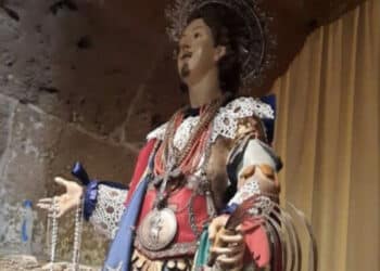 Sant’Efisio, danneggiata la statua durante la processione