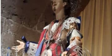 Sant’Efisio, danneggiata la statua durante la processione