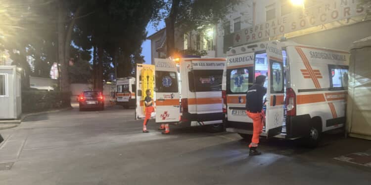 Sanità sarda in crisi, 12 ore di fila di 1500 pazienti per i primi (ed unici) 500 postipaziente a Terralba