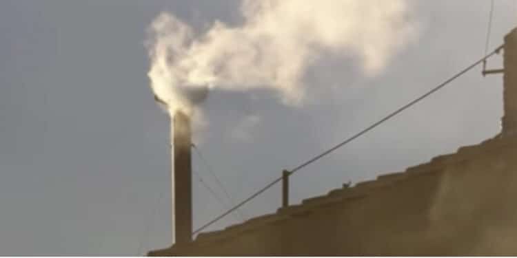 Conclave, è fumata bianca