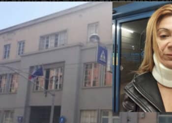 Cagliari, le cade addosso la porta del bagno in un locale: “Sono rimasta schiacciata, ora vivo nel terrore”