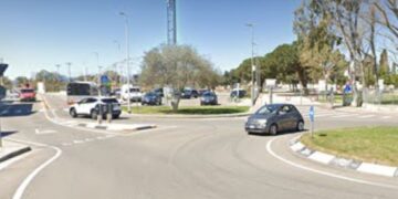 Assemini, un uomo a bordo di un’auto tenta di adescare una ragazzina di 17 anni