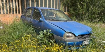 Discarica a cielo aperto nel cuore del  quartiere di Tuvixeddu: “Dateci un’isola ecologica, qui è il caos” (VIDEO)