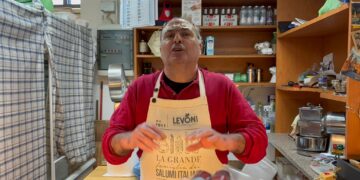 Marco Mantega, il boxista sopravvissuto nel mercato di Sant’Elia che scompare: “Siamo sconfortati” (VIDEO)