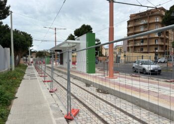 Via ai primi test della metropolitana leggera nei pressi di Piazza Repubblica: si riparte dopo anni (VIDEO)